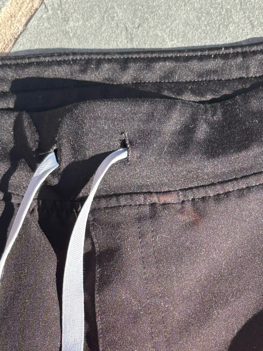 FIGS Zamora Jogger Scrub Pants - Picture 7 of 10